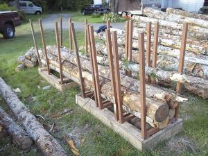 Firewood Cutting Rack http://www.farmshow.com/a_article.php?aid=25797