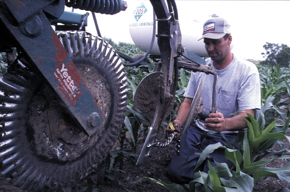 FARM SHOW Magazine - The BEST stories about Made-It-Myself Shop ...