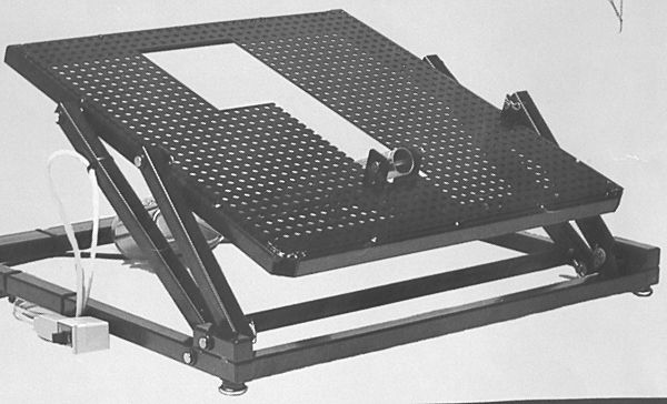 Device turns recliners top into lift chairs
