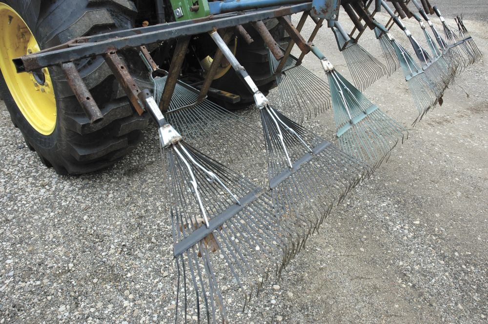 FARM SHOW Magazine The BEST stories about Made It Myself Shop Inventions Farming and Gardening Tips Time saving Tricks the Best Farm Shop Hacks DIY Farm Projects Tips on Boosting your farm income