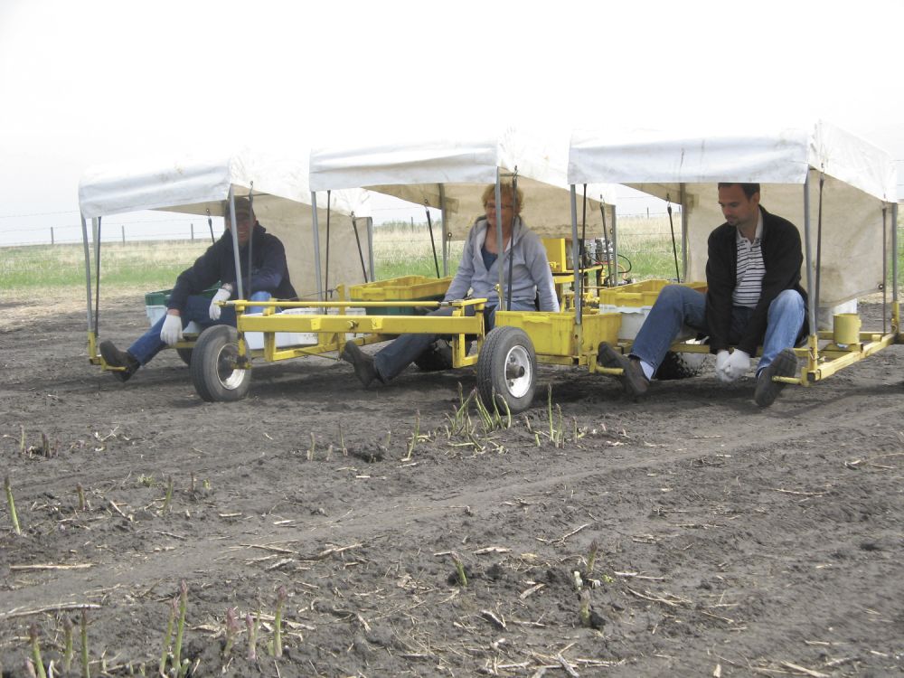 FARM SHOW Magazine The BEST stories about MadeItMyself Shop