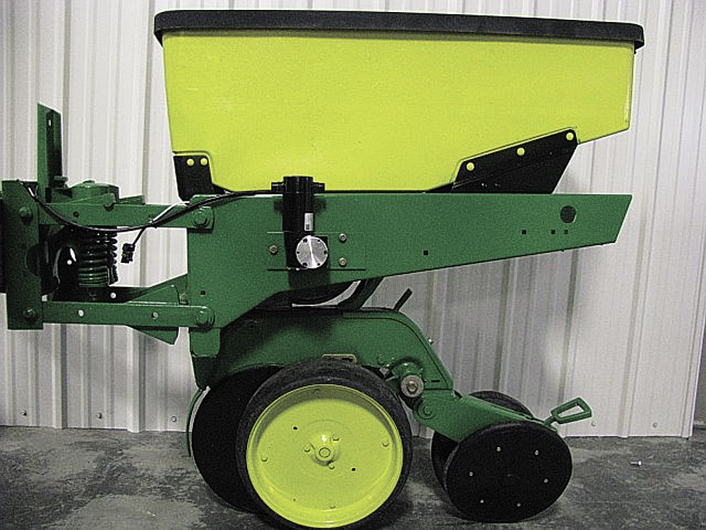 FARM SHOW Magazine The BEST stories about MadeItMyself Shop