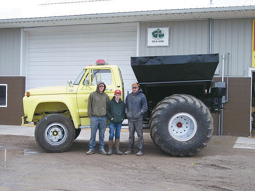 FARM SHOW Magazine The BEST stories about MadeItMyself Shop