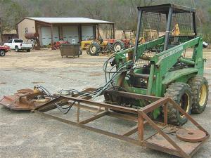 Skid steer hydraulic cylinders