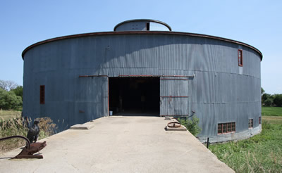 World's Largest Round Barn